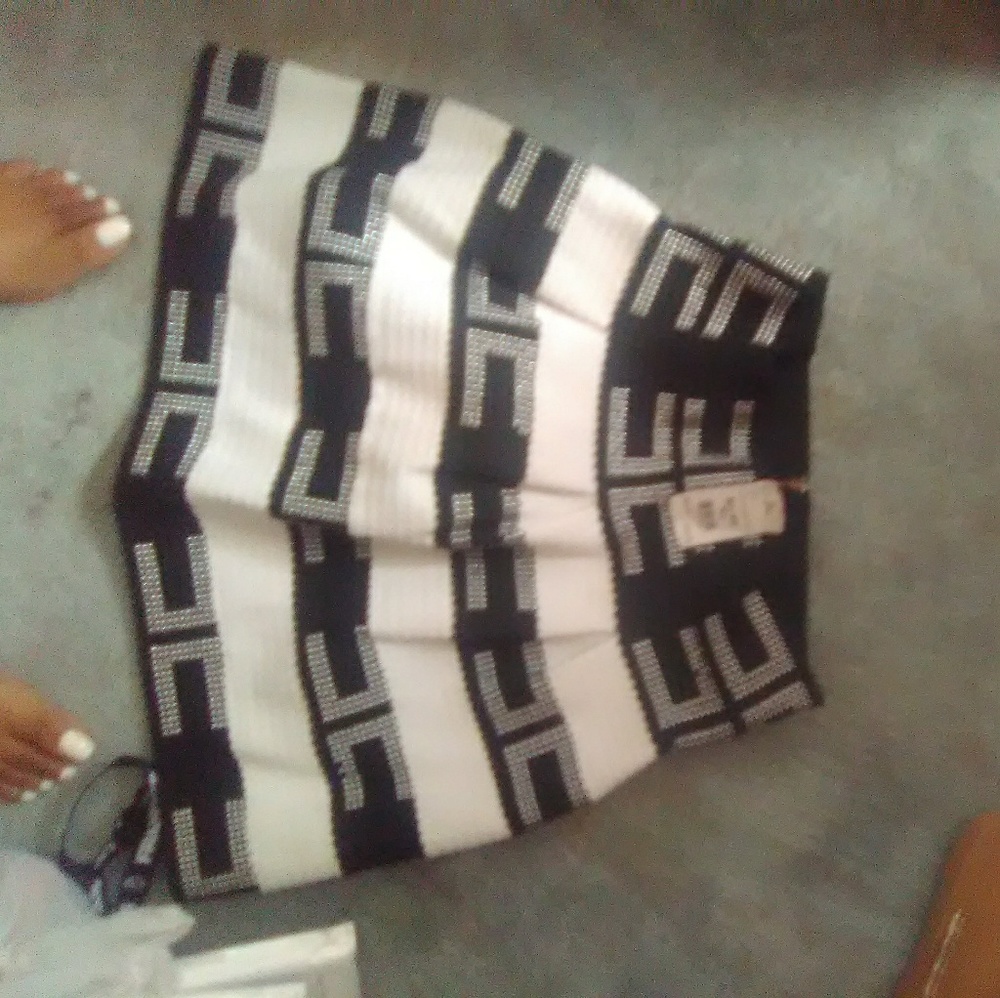 Black n white solution skirt